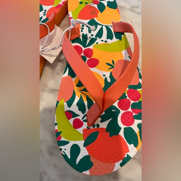 NWT J. CREW Printed FLIP FLOP
Mango Color SIZE 7 , SIZE 8 Flip Flops - Picture 4 of 6